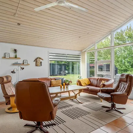 Awesome In With Swimming Pool