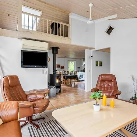 펜션 Awesome In With Swimming Pool *