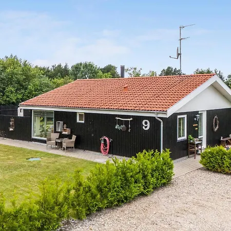 Awesome In With Swimming Pool 펜션 *