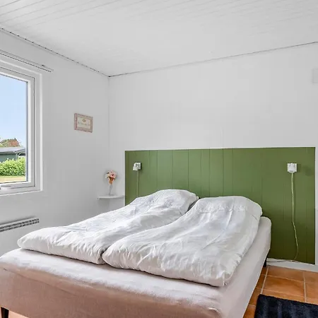 Awesome In With Swimming Pool 펜션